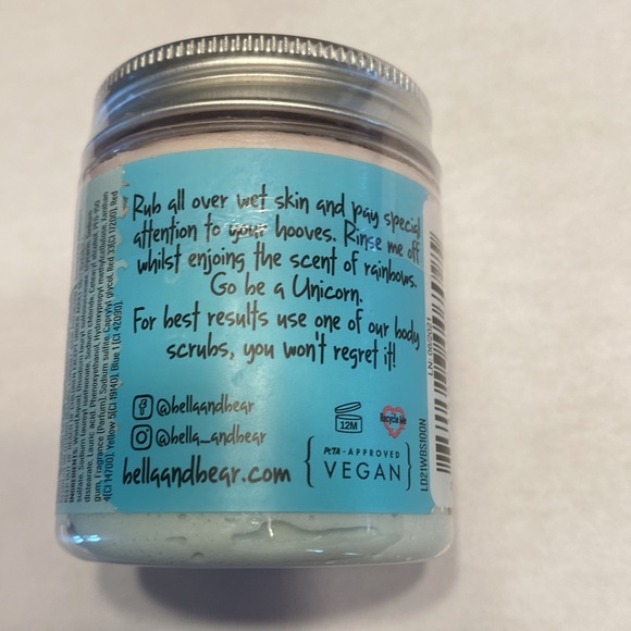 Bella & Bear Unicorn Dreams Whipped Bath Soap Size 3.2 oz - Picture 5 of 6